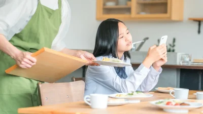 思春期の子どもと会話が続かない…を解決!親の聞き方・話し方のコツ9選