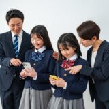 【スマホ依存】「勉強中に触っちゃう…」を卒業！意志が弱くてもできる”スマホ封印”3つの工夫